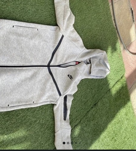 Grey nike tech - grey,